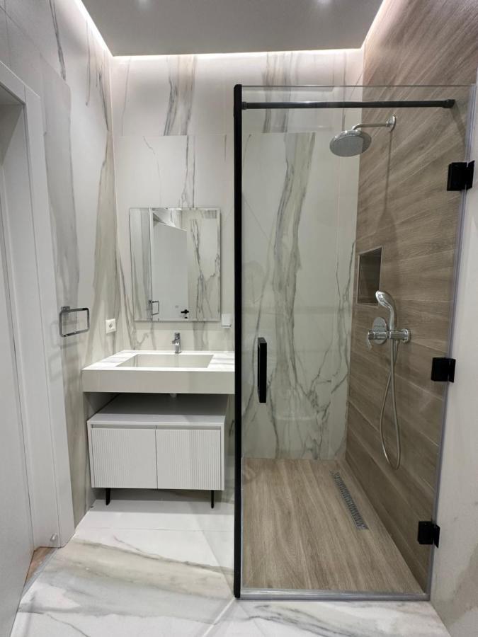 Hera Tirana Suite Deluxe Ngoại thất bức ảnh