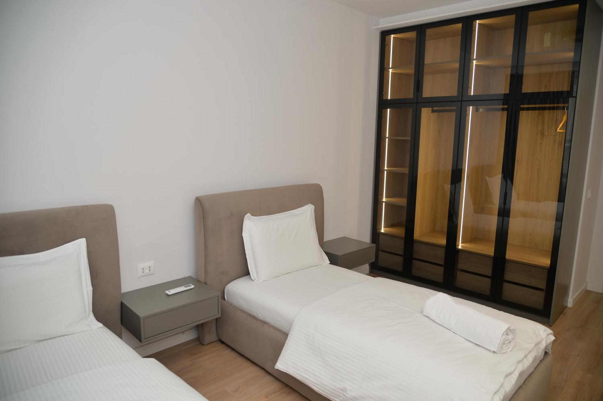 Hera Tirana Suite Deluxe Ngoại thất bức ảnh