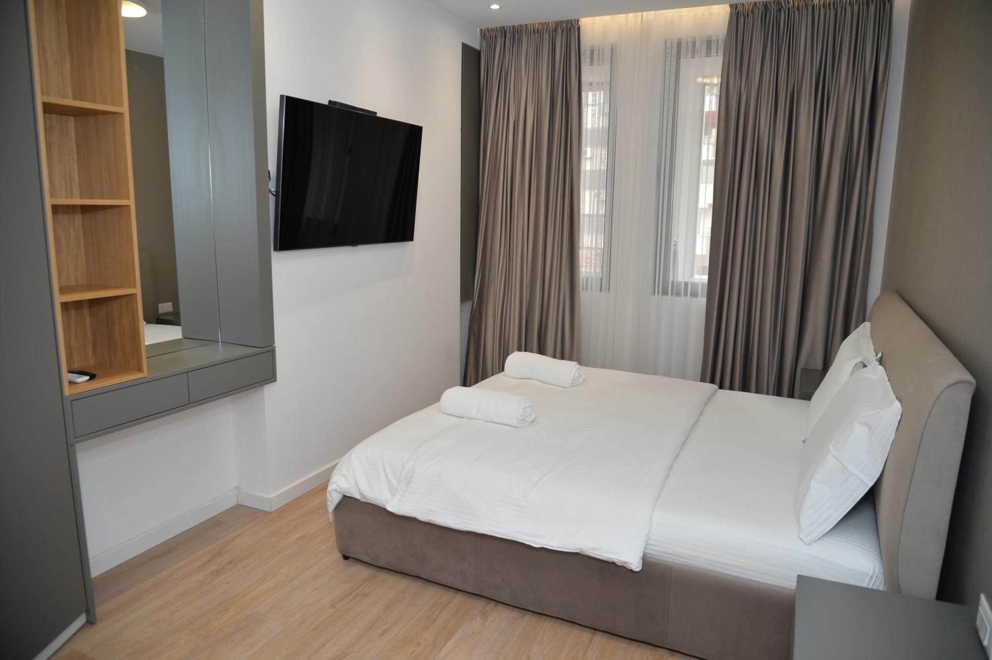 Hera Tirana Suite Deluxe Ngoại thất bức ảnh