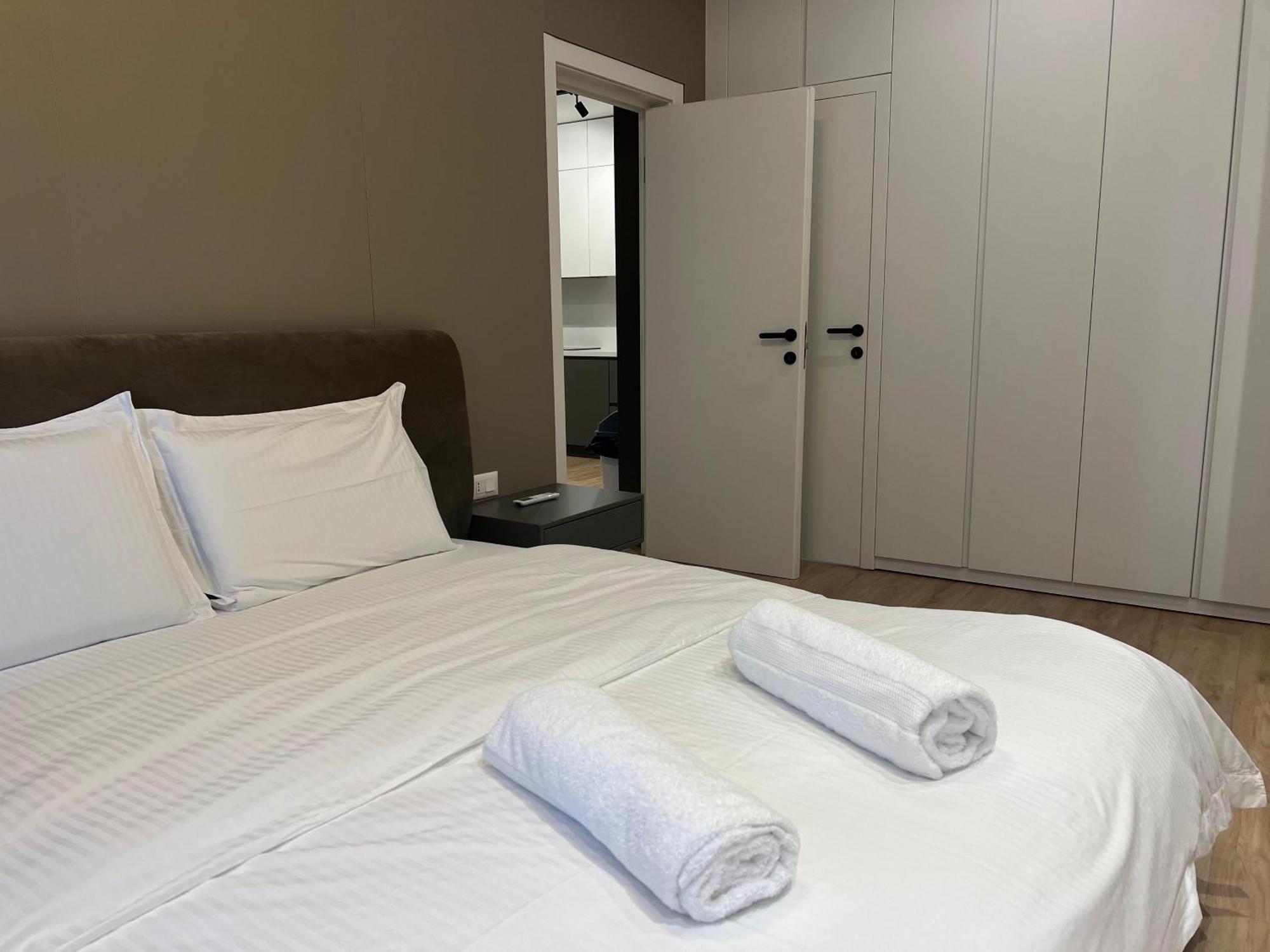 Hera Tirana Suite Deluxe Ngoại thất bức ảnh